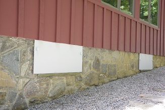 Airtight crawl space doors in 